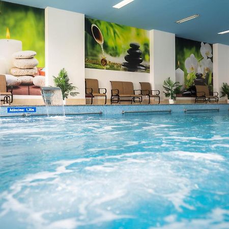 Conacul Domnesc Hotel Scheia Екстериор снимка