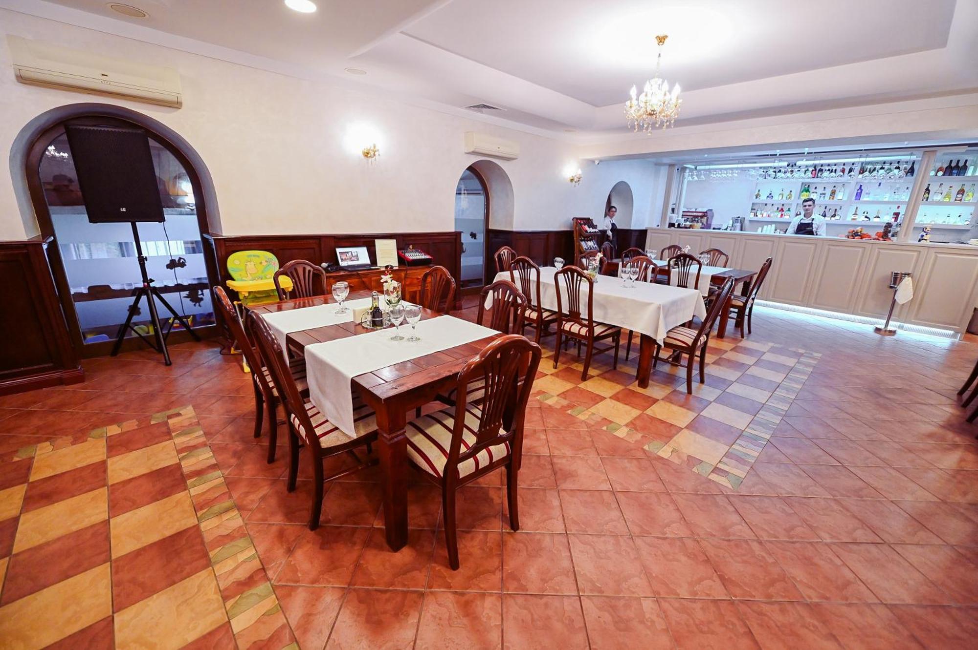 Conacul Domnesc Hotel Scheia Екстериор снимка