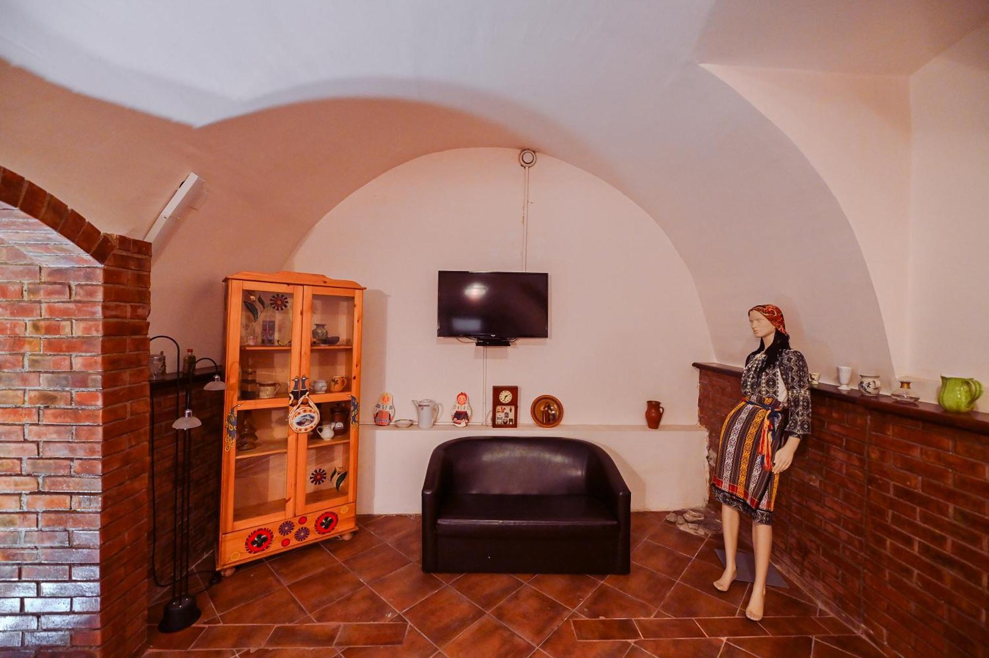 Conacul Domnesc Hotel Scheia Екстериор снимка