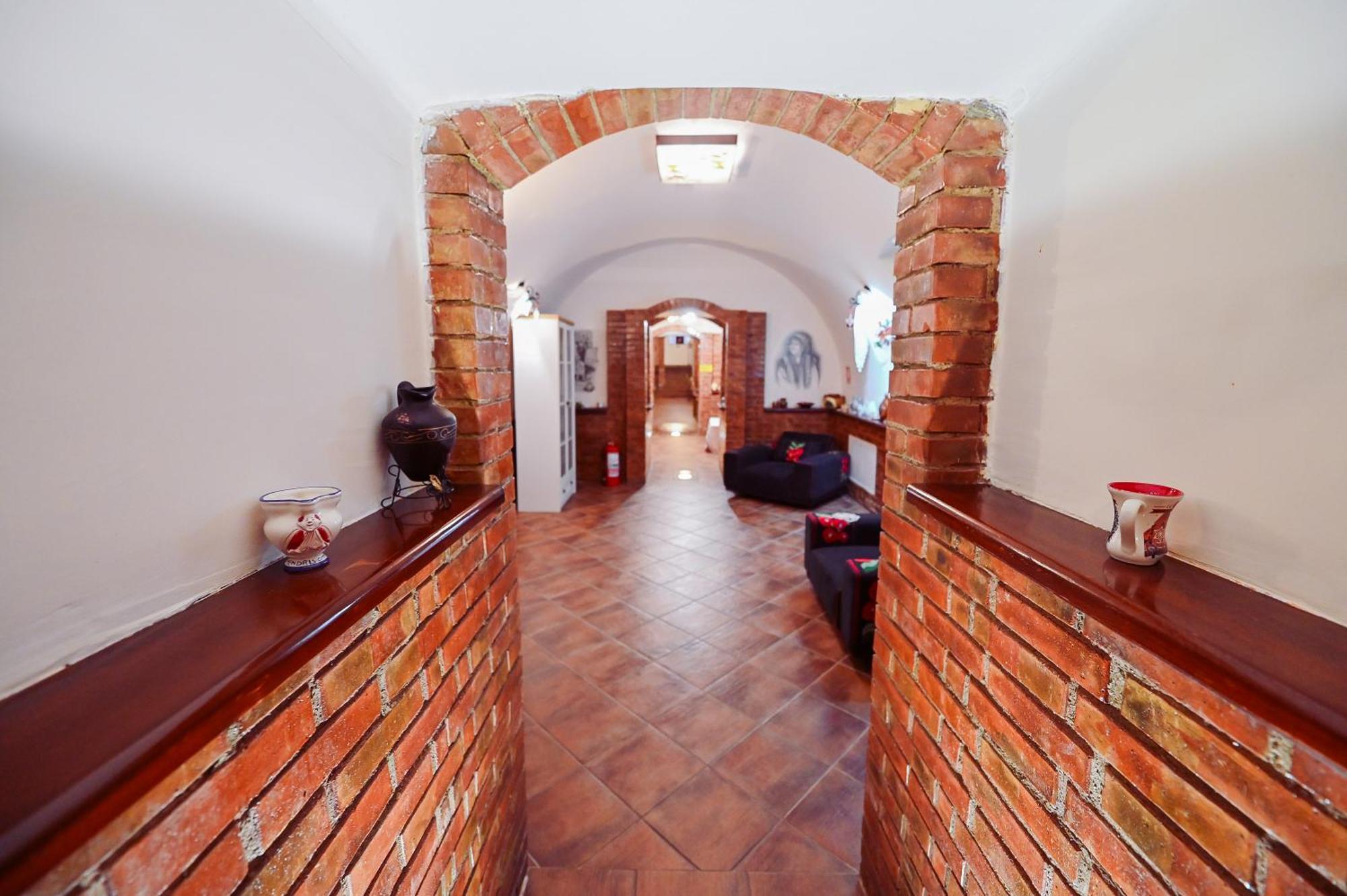 Conacul Domnesc Hotel Scheia Екстериор снимка