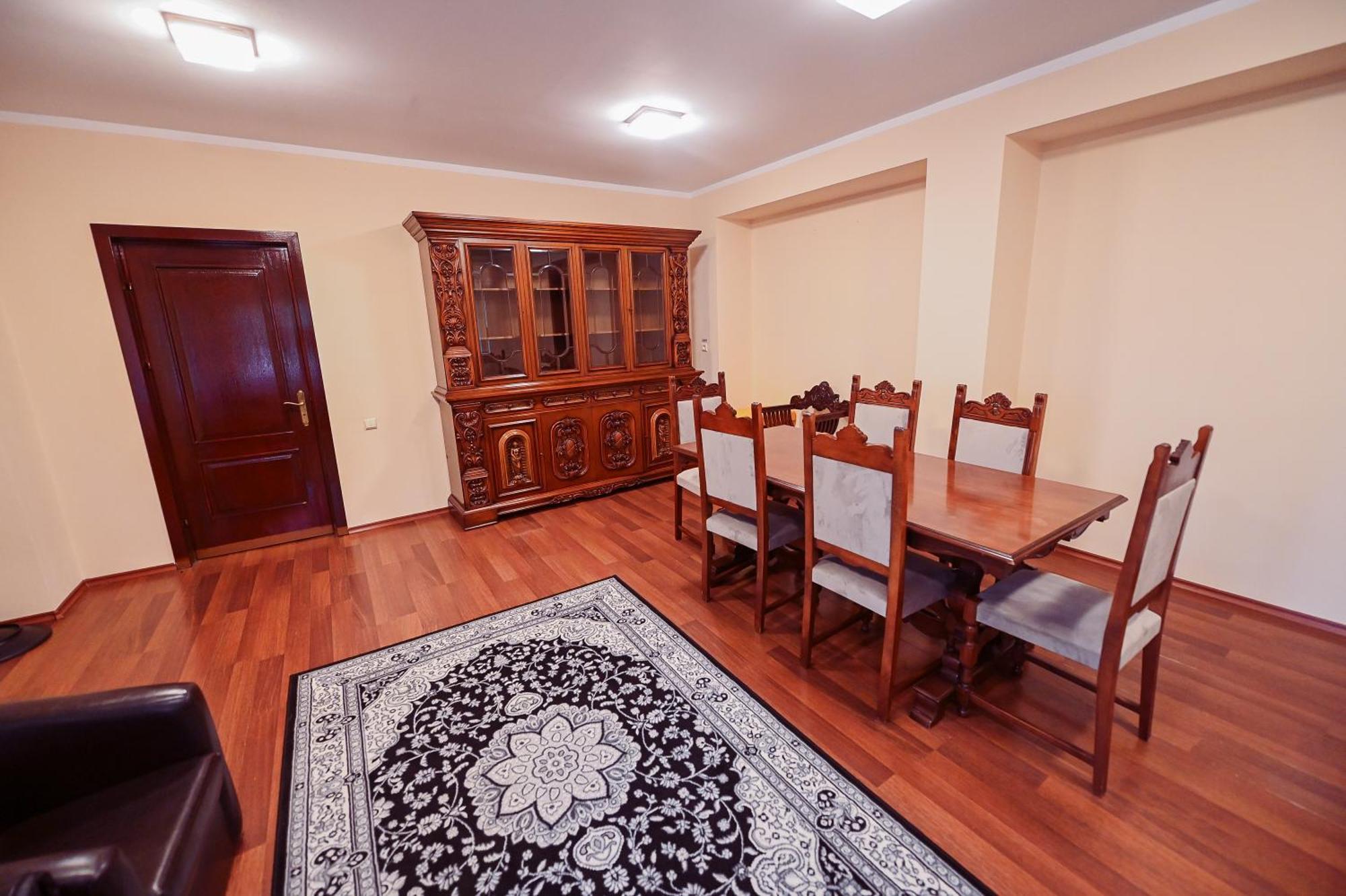 Conacul Domnesc Hotel Scheia Екстериор снимка