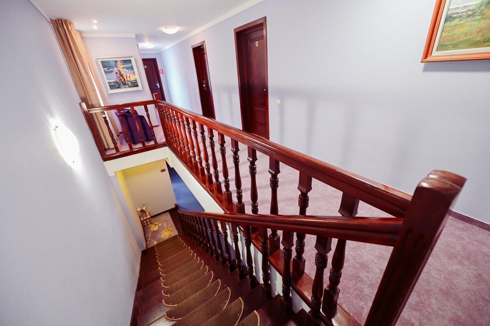 Conacul Domnesc Hotel Scheia Екстериор снимка