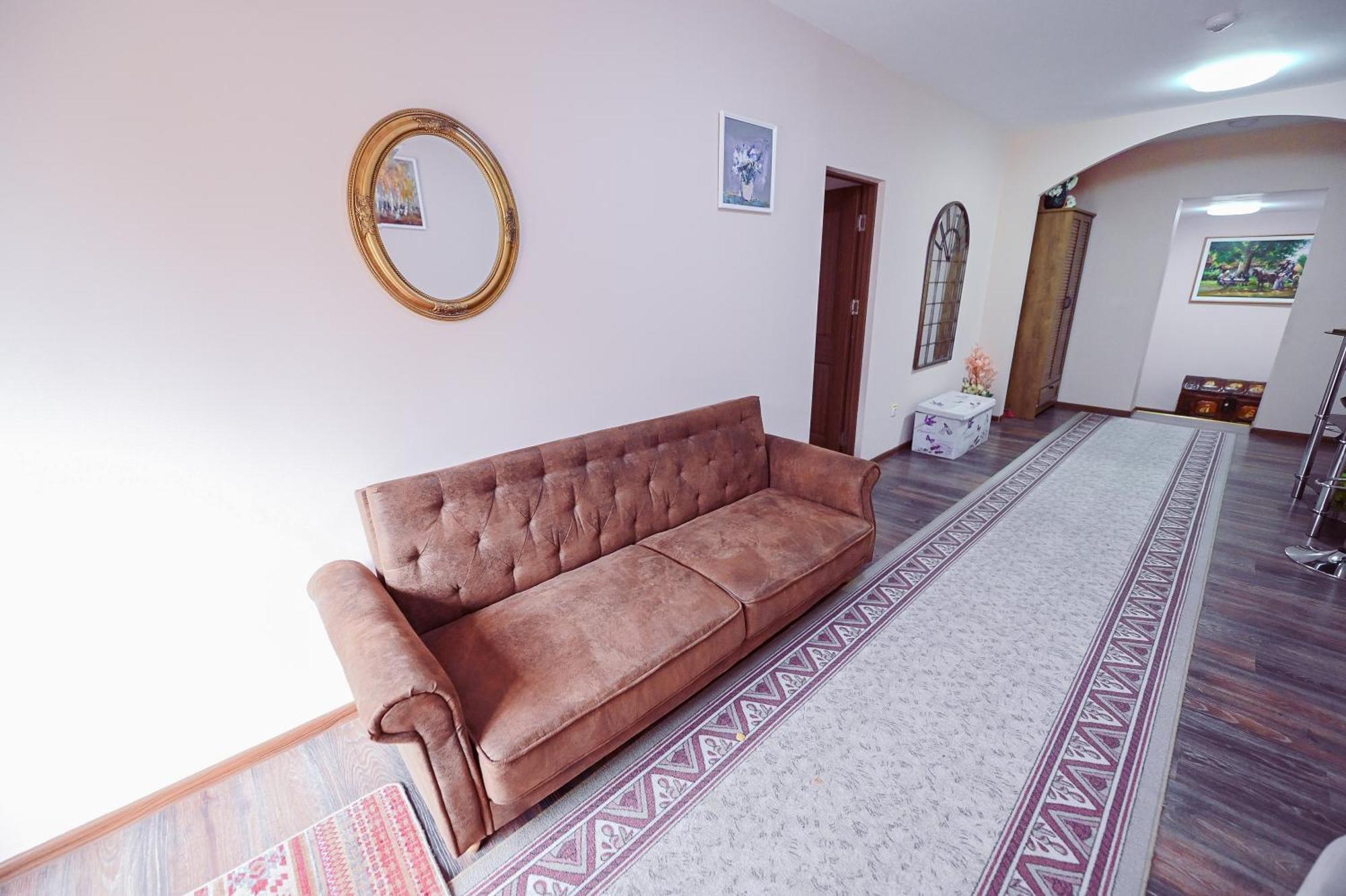 Conacul Domnesc Hotel Scheia Екстериор снимка