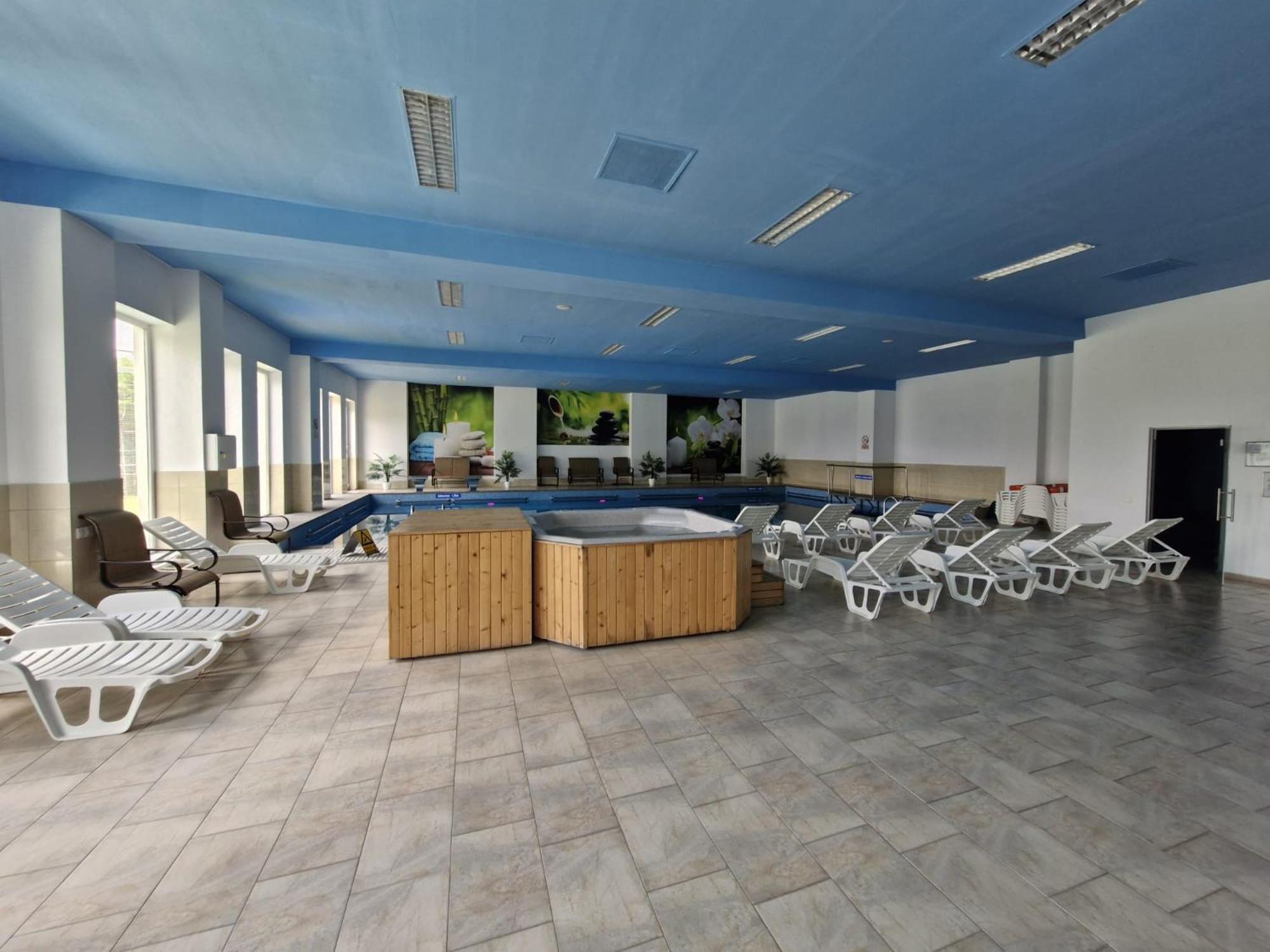 Conacul Domnesc Hotel Scheia Екстериор снимка
