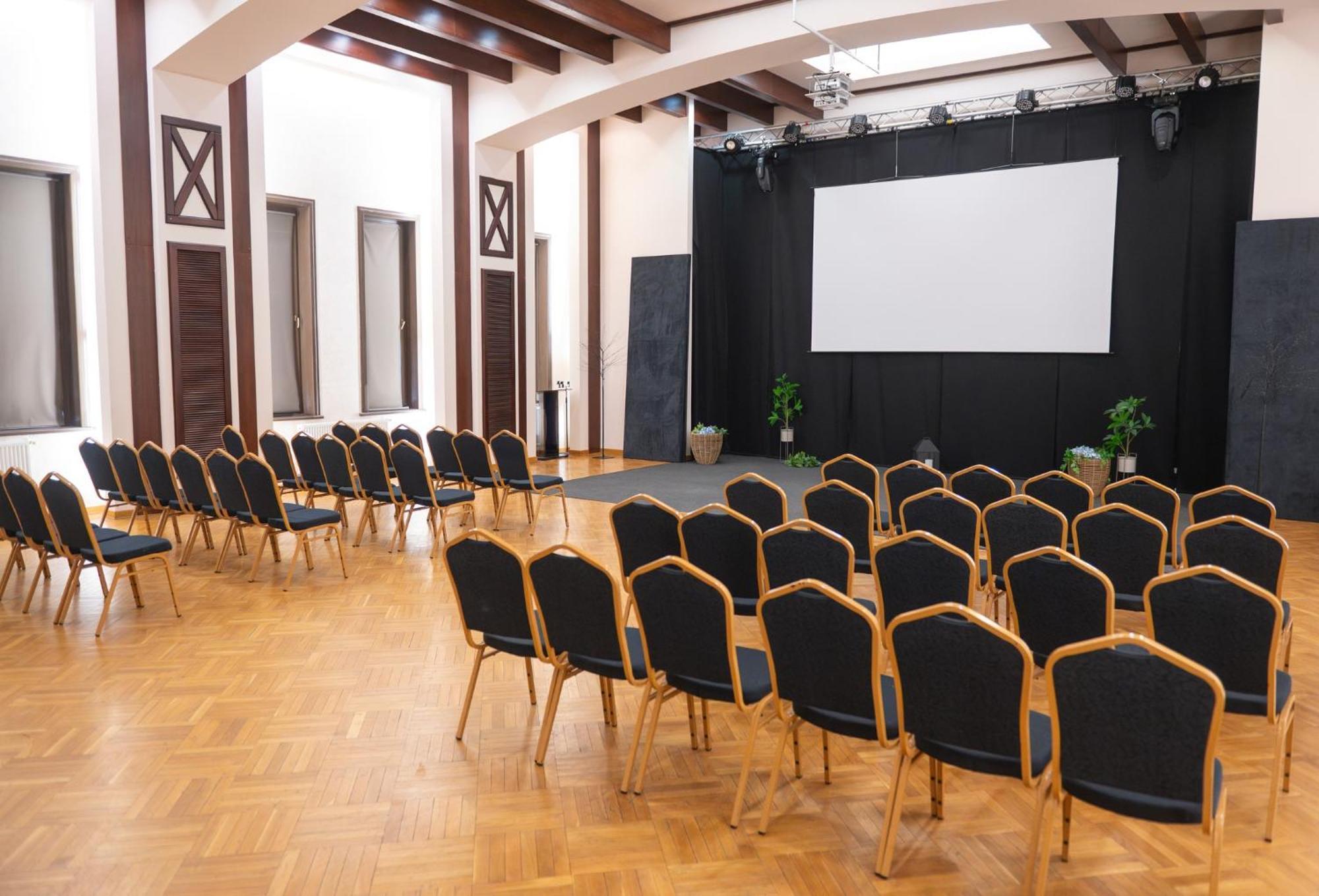 Conacul Domnesc Hotel Scheia Екстериор снимка